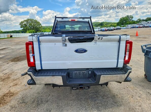1FT7X2BA8PEC50837 2023 FORD F250 White უკანა ხედი