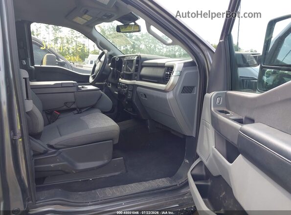 1FT7X2BN2PED58955 2023 FORD F-250 Серый Вид салона спереди