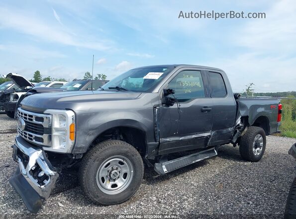 1FT7X2BN2PED58955 2023 FORD F-250 Серый Панорамный вид салона 360°