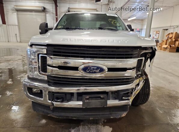 1FT7X2BT3HEE02638 2017 FORD F250 Silver Vista frontal