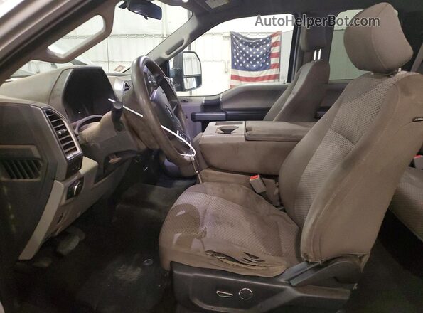1FT7X2BT3HEE02638 2017 FORD F250 Silver Vista interior delantera