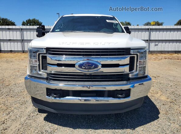 1FT7X2BT6KEG76357 2019 FORD F250 White Widok z przodu