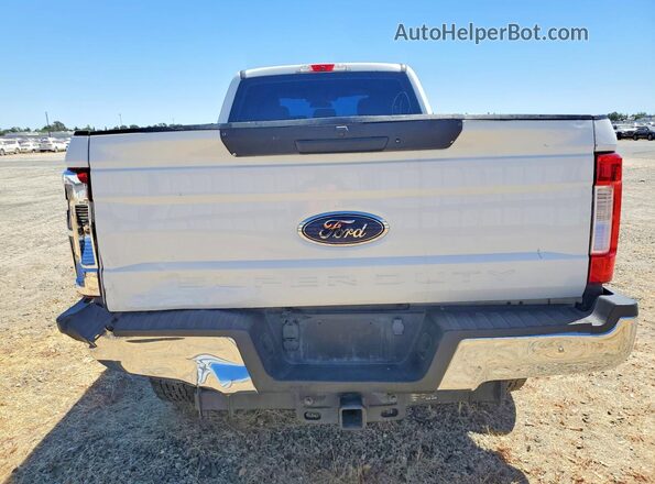 1FT7X2BT6KEG76357 2019 FORD F250 White Widok z tyłu
