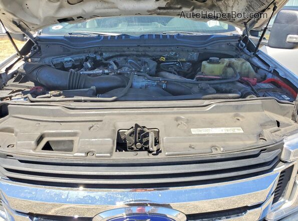 1FT7X2BT6KEG76357 2019 FORD F250 White Widok wnętrza z tyłu