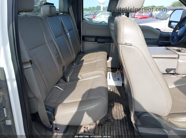 1FT7X3B6XHEE05018 2017 FORD F350 Белый Вид наклейки с VIN-кодом