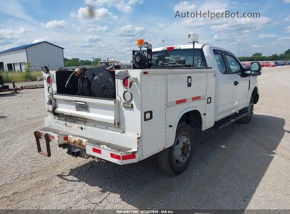 1FT7X3B6XHEE05018 2017 FORD F350 Белый Задняя правая четверть