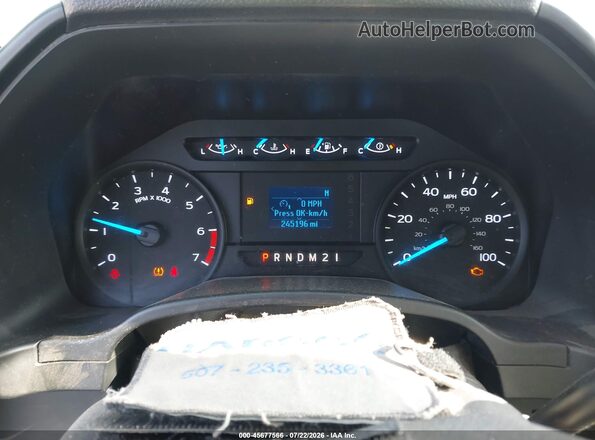 1FT7X3B6XHEE05018 2017 FORD F350 Белый Вид задних сидений