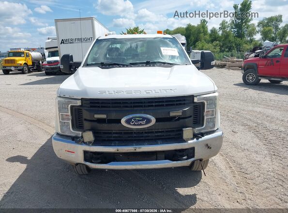 1FT7X3B6XHEE05018 2017 FORD F350 Белый Вид щитка приборов