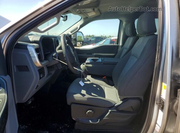 1FT8W2BA9REG01149 2024 FORD F250 Silver Widok wnętrza z przodu