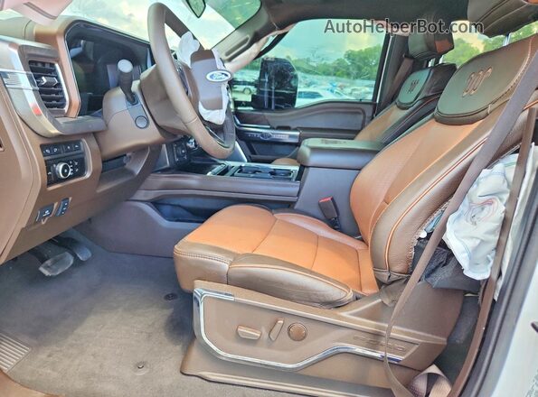 1FT8W2BM8PED97712 2023 FORD F250 White Вид салону спереду
