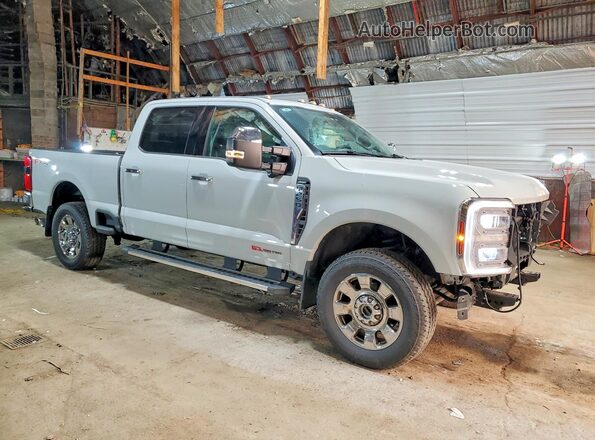 1FT8W2BM8SEC75621 2025 FORD F250 Gray Front right