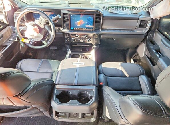 1FT8W2BM9SEC03875 2025 FORD F250 Черный Вид панели приборов