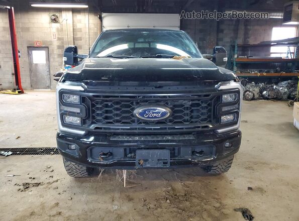 1FT8W2BNXREF30286 2024 FORD F250 Black Widok z przodu