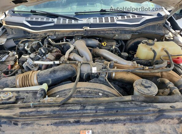 1FT8W2BT4NEC98440 2022 FORD F250 White Widok wnętrza z tyłu