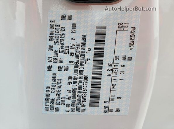 1FT8W2BT5PEE20001 2023 FORD F250 White Engine compartment view