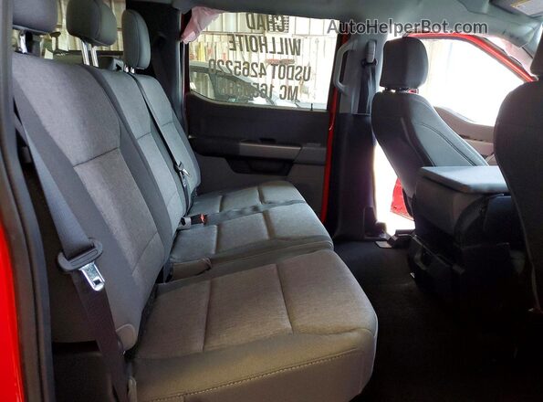 1FT8W2BT5SEC15626 2025 FORD F250 Red Vista de los asientos traseros