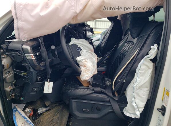 1FT8W2BT5SEC84378 2025 FORD F250 White Widok wnętrza z przodu