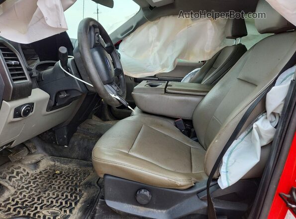 1FT8W3B65NEC58366 2022 FORD F350 Red Vista interior delantera