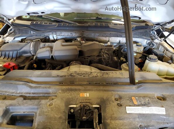 1FT8W3B67KEC21119 2019 FORD F350 White Rear interior view