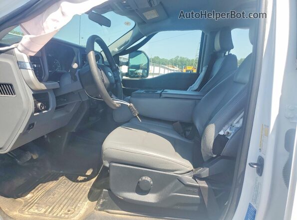 1FT8W3BA3SED98304 2025 FORD F350 White Front interior view