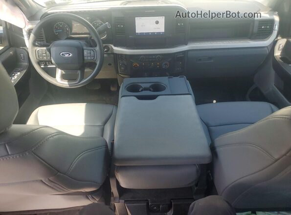 1FT8W3BA3SED98304 2025 FORD F350 White Dashboard view