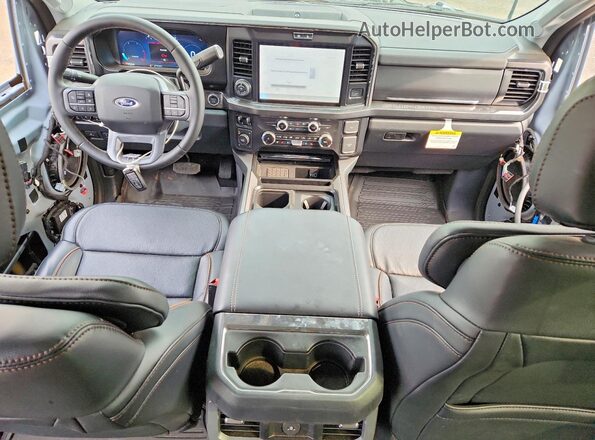1FT8W3BM2TED75267 2026 FORD F350 Gray Вид панелі приладів