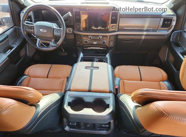 1FT8W3BM5RED98776 2024 FORD F350 Silver Dashboard view