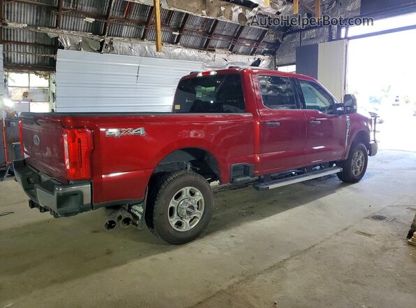 1FT8W3BM8SEC25517 2025 FORD F350 Red Rear right