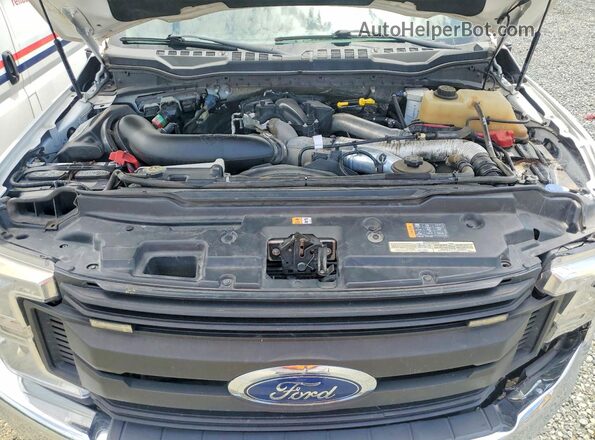 1FT8W3BT0HEF22667 2017 FORD F350 White Rear interior view