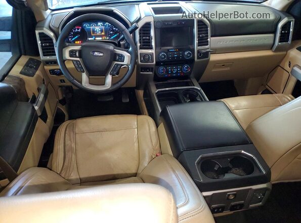 1FT8W3BT2JEB94786 2018 FORD F350 Белый Вид панели приборов