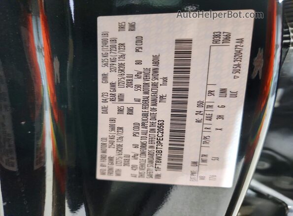1FT8W3BT3PEC20563 2023 FORD F350 Black Widok komory silnika