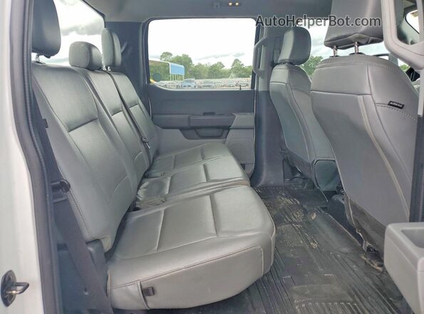 1FT8W3BT3PED42985 2023 FORD F350 White Vista interior trasera