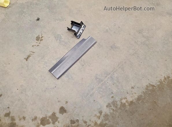 1FT8W3BT8KEF13402 2019 FORD F350 Red Вид підкапотного простору