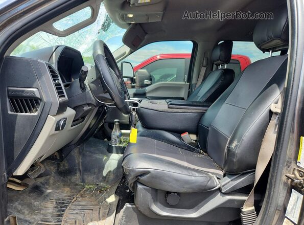 1FT8W3DT0KED76775 2019 FORD F350 Серый Вид салона спереди