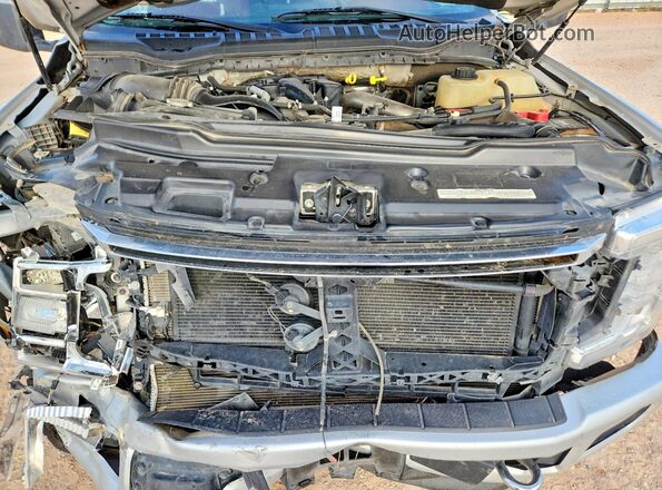 1FT8W3DT1KEG40537 2019 FORD F350 Silver Widok wnętrza z tyłu