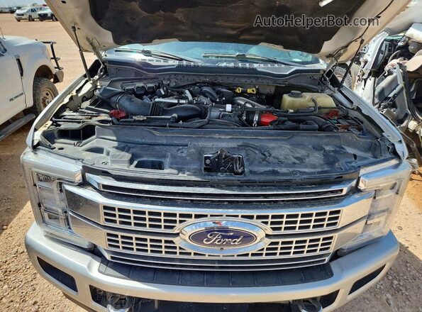 1FT8W3DT7KEE32386 2019 FORD F350 Silver Widok wnętrza z tyłu
