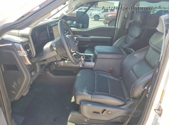 1FT8W4DT5SED24032 2025 FORD F450 White Vista interior delantera