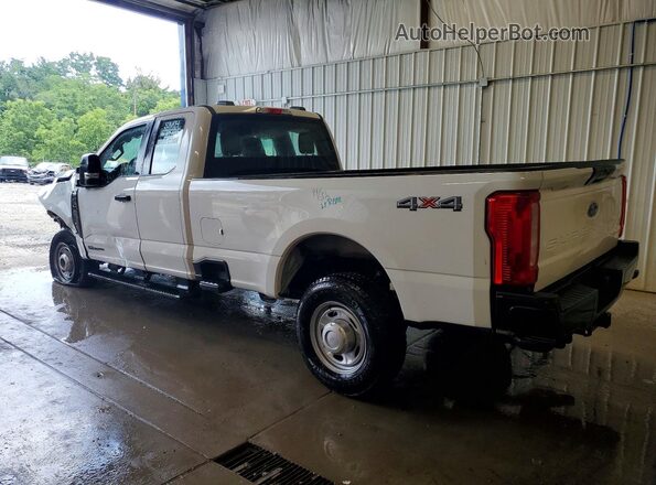 1FT8X2BT8TEC94014 2026 FORD F250 Белый Задняя левая четверть