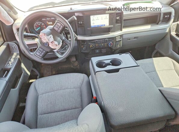 1FT8X3BN4TED53437 2026 FORD F350 Gray Vista del salpicadero