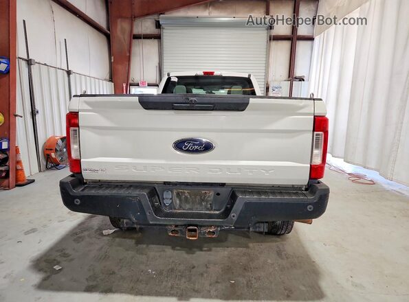 1FT8X3BT3JEB36683 2018 FORD F350 White Vista trasera