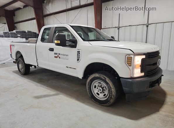 1FT8X3BT3JEB36683 2018 FORD F350 White 