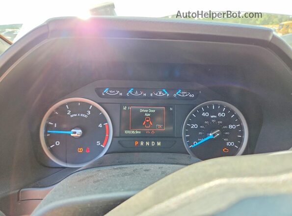 1FT8X3BT4LEC15539 2020 FORD F350 White Instrument cluster view