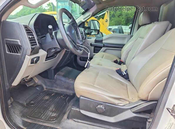 1FTBF2A62LEC24674 2020 FORD F250 White წინა სალონის ხედი