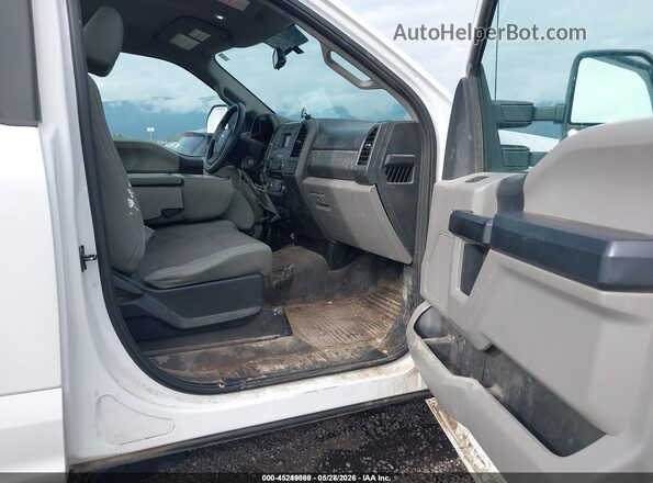 1FTBF2B63JEC83776 2018 FORD F-250 White Вид наклейки з VIN-кодом