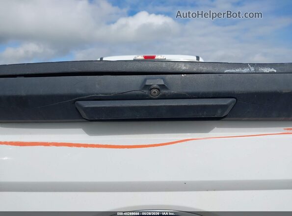 1FTBF2B63JEC83776 2018 FORD F-250 White Вид щитка приладів
