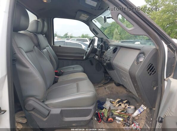1FTBF2B66GEA18892 2016 FORD F-250 White Front interior view