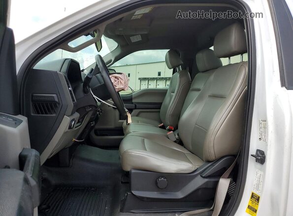 1FTBF2B67KEE71881 2019 FORD F250 Белый Вид салона спереди