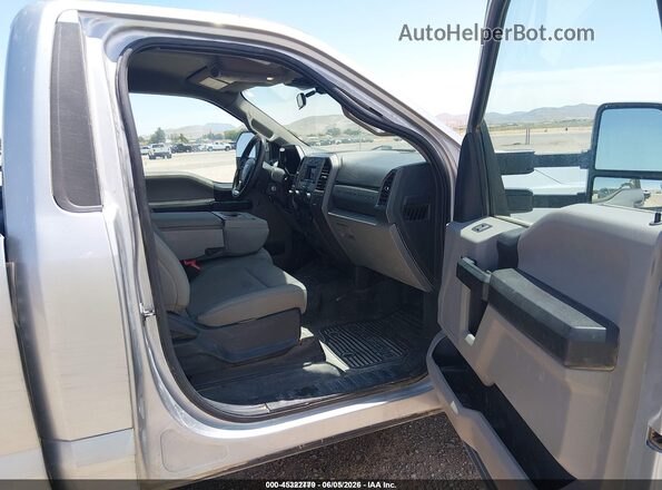 1FTBF2B68MED59514 2021 FORD F-250 Серый Вид салона спереди