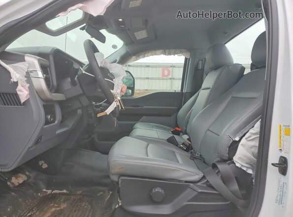 1FTBF2BA7RED55630 2024 FORD F250 White Front interior view