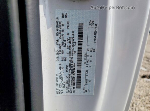 1FTBF2BT1REC98066 2024 FORD F250 White Vista del compartimento del motor